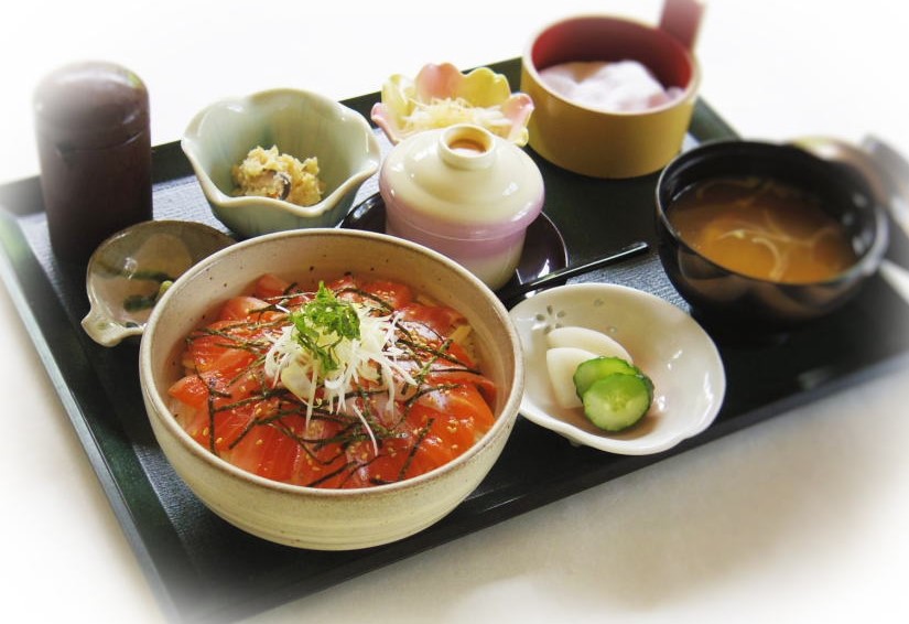 Shinshu salmon rice bowl